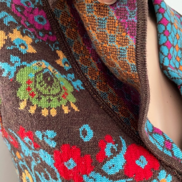 Closing!❄️ 18.5” PTP Rare quality IVKO BEAUTY!! wool Serbia sweater vest top - Picture 8 of 14